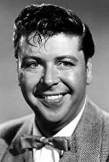 威廉·崔西 William Tracy照片