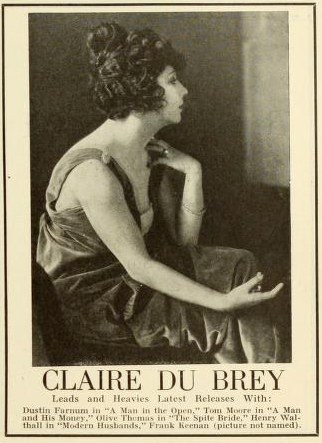 克莱尔杜布里 Claire Du Brey照片