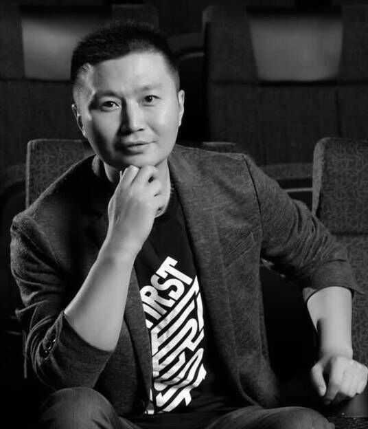 顾伟 Wei Gu照片