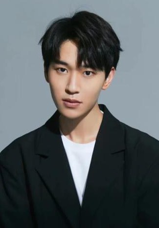 王楚渝 Wang Chu Yu照片
