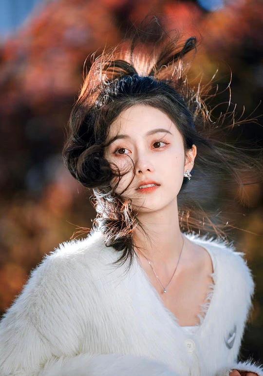 张莉佳照片