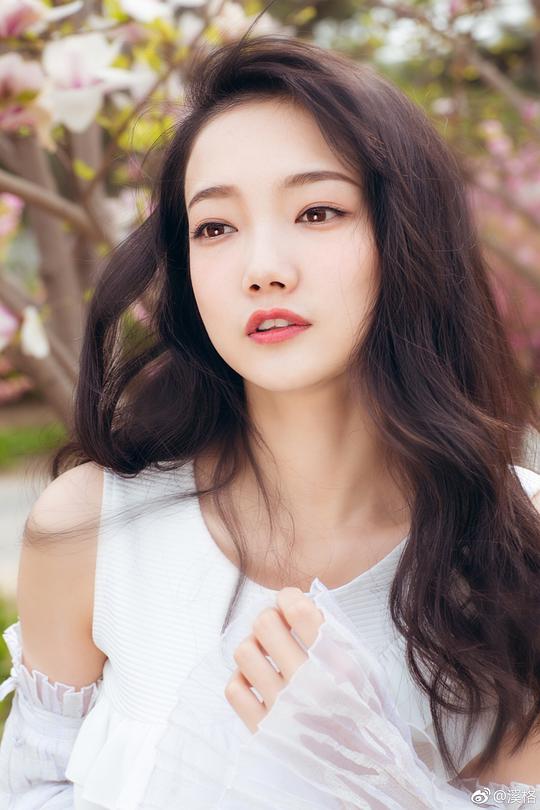 胡洁琼 Jieqiong Hu照片