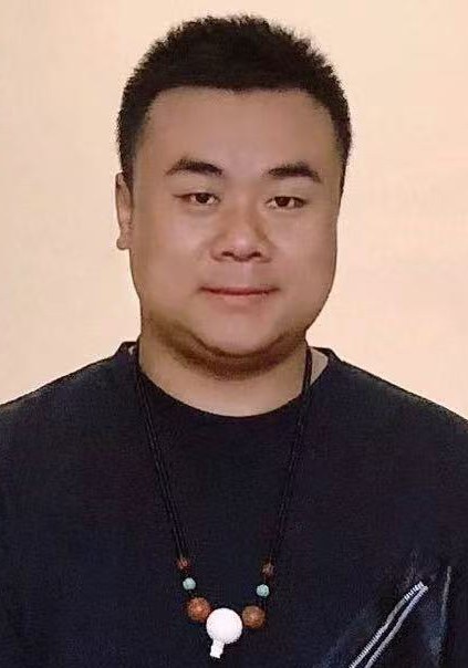 尹国才照片