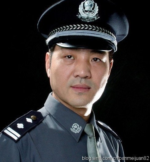 何铁红 Tiehong He照片
