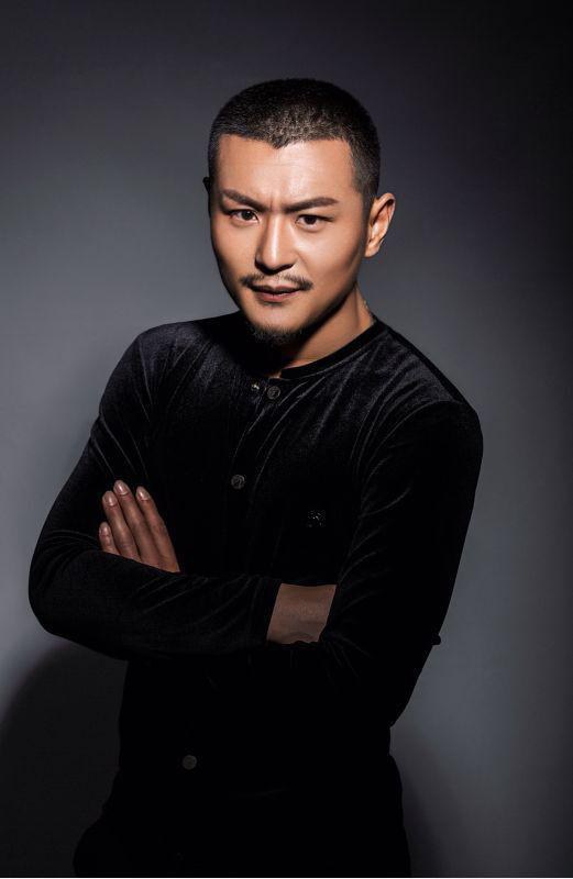张钧译 Junyi Zhang照片