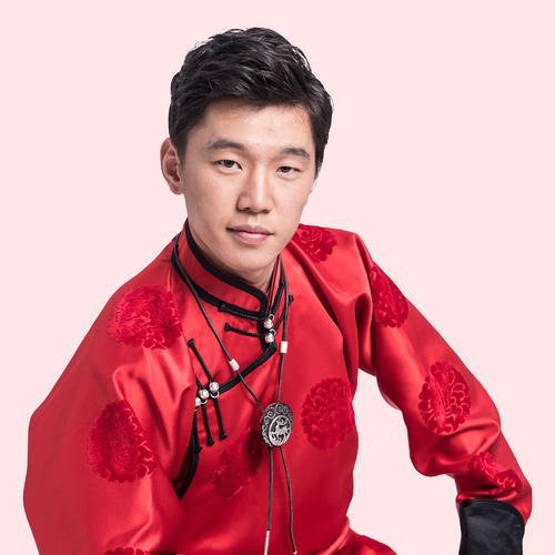 傲日其愣照片