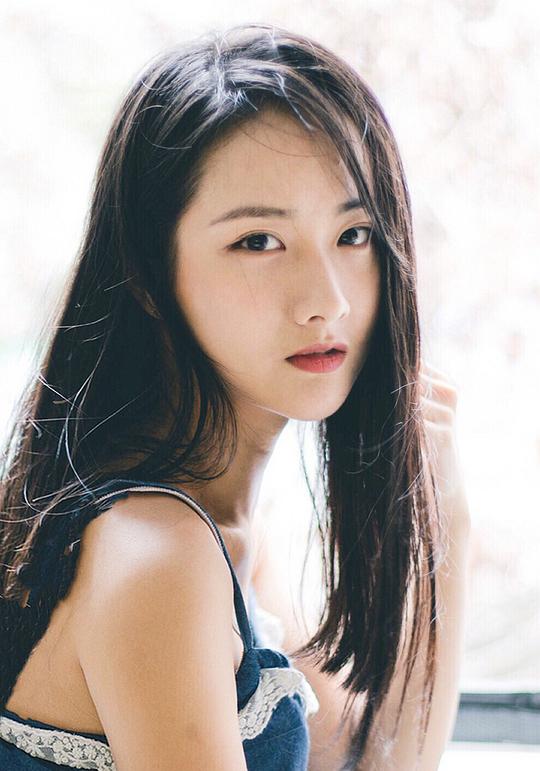 朱莉 Li Zhu照片