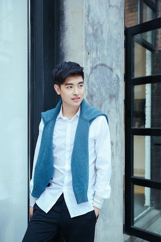 陈亮言 Liangyan Chen照片