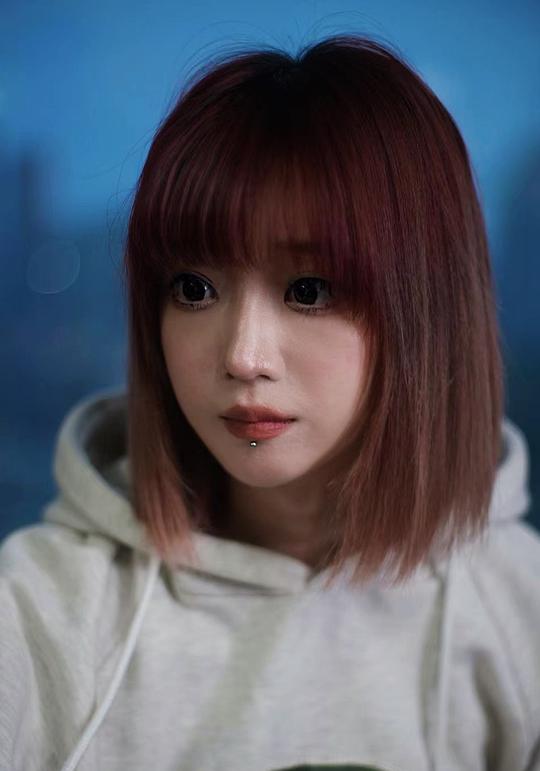 胡旭彤 Xutong Hu照片