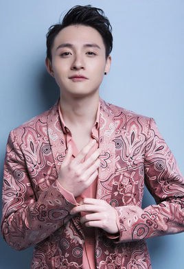 强宇 Qiang Yu照片