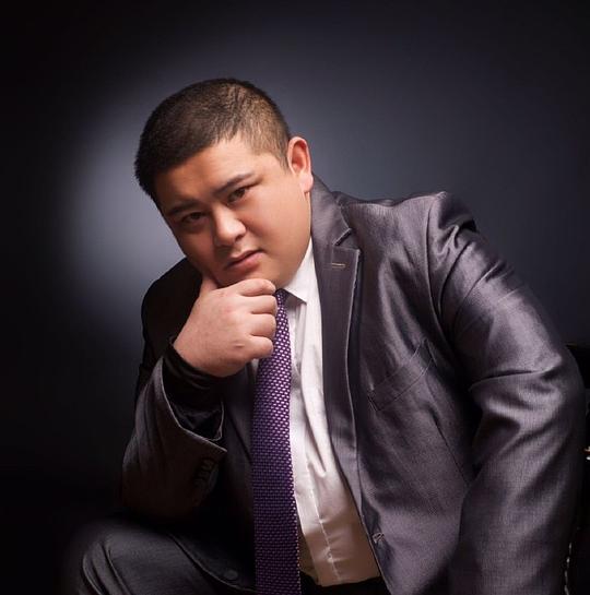 龙杨杨 Yangyang Long照片