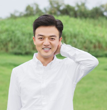 唐伟鹏 Weipeng Tang照片