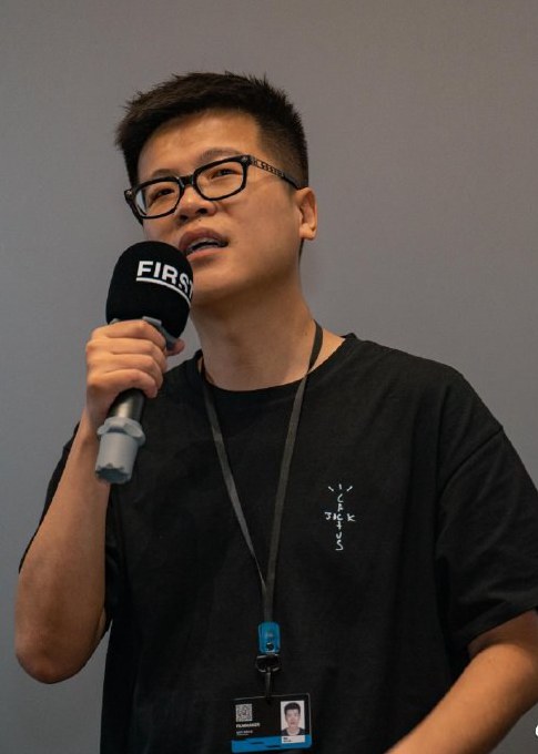闫冰 Bing Yan照片