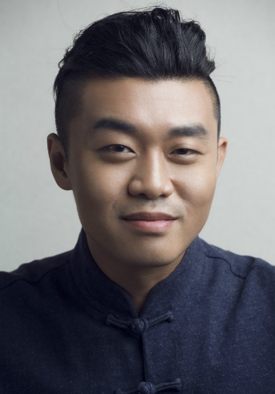 王义钦 Yiqin Wang照片