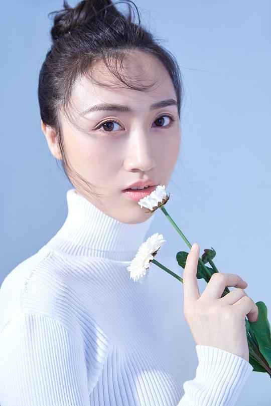 袁梵照片