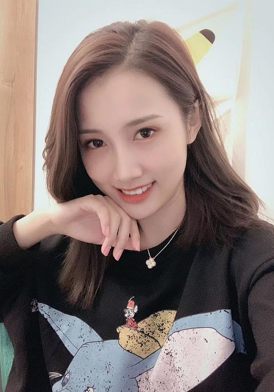 李嘉宁 Jianing Li照片