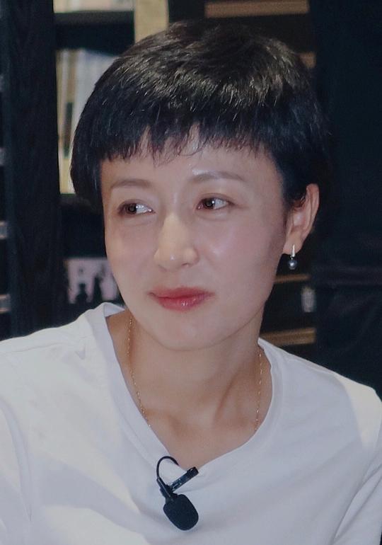 周青 Qing Zhou照片