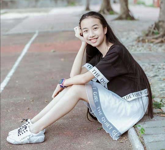 宋心钰 Xinyu Song照片