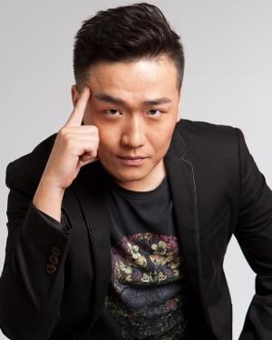 朱义 Yi Zhu照片