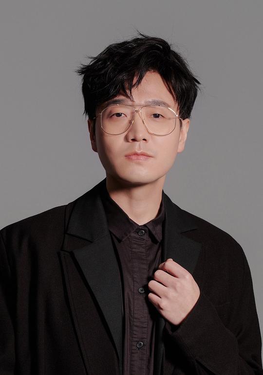 王铮亮 Reno Wang照片