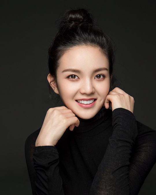 彭天颖 Tianying Peng照片