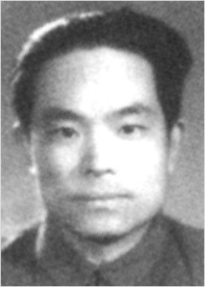 何迟 Chi He照片
