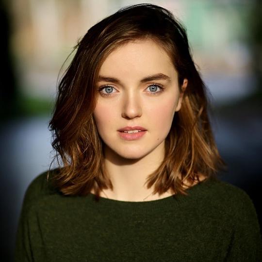 伊莎贝尔·莱德勒 Isobel Laidler照片