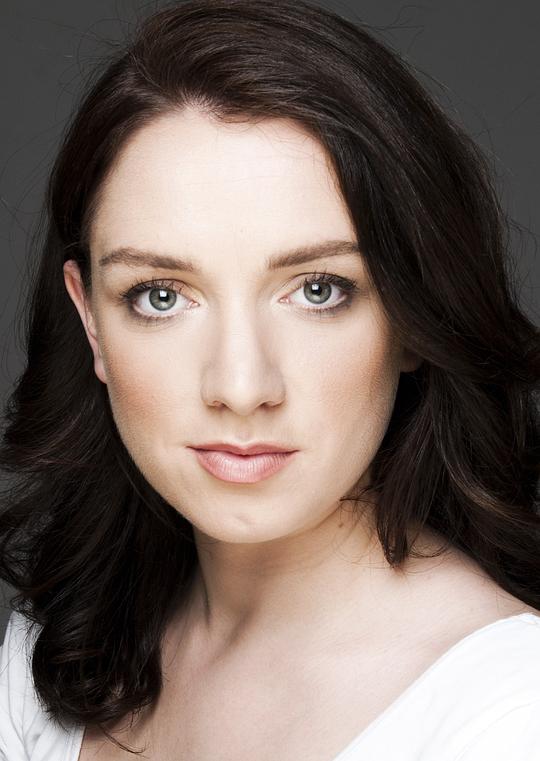 菲奥诺拉·弗莱厄蒂 Fionnuala Flaherty照片