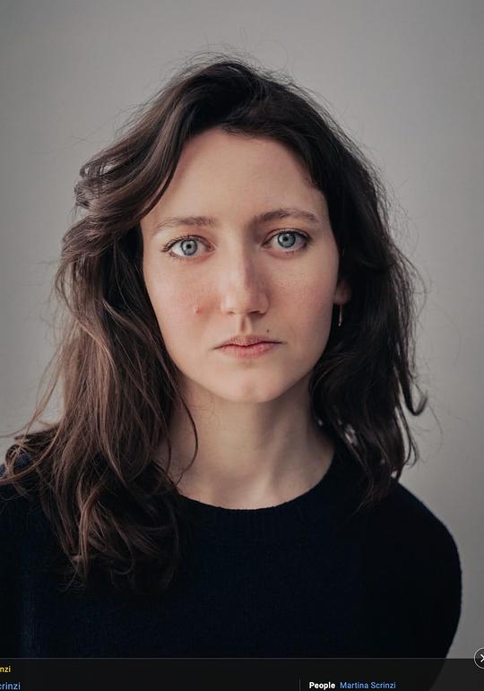 玛蒂娜·斯科林奇 Martina Scrinzi照片
