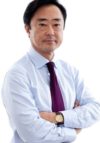 查尔斯·西川 Charles Nishikawa照片