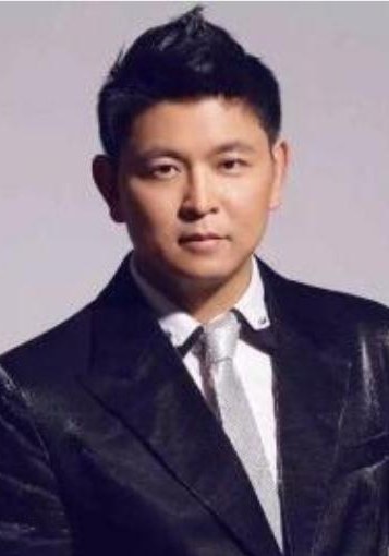 侯林林 Linlin Hou照片