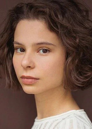 阿米娜·本·伊斯梅尔 Amina Ben Ismaïl照片