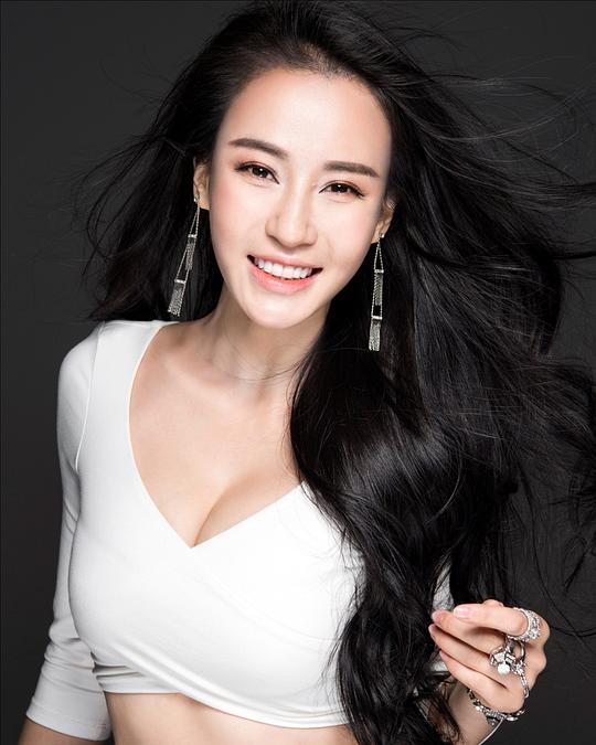 母其弥雅 Qimiya Mu照片