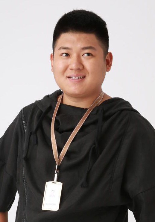 李允傲 Yunao Li照片