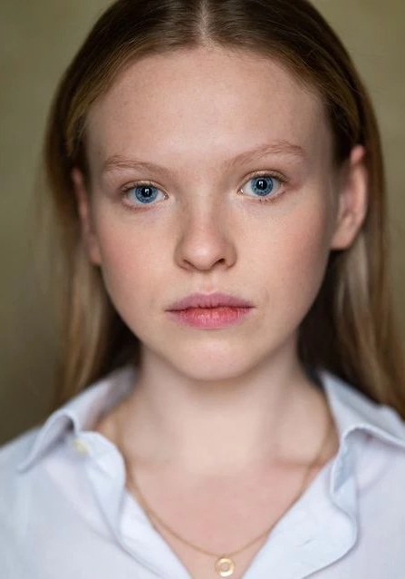 劳拉·马库斯 Laura Marcus照片