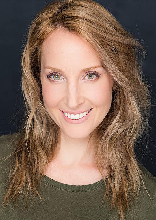 Rachel MacMillan照片