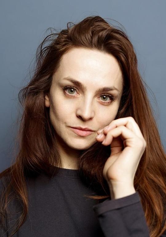 伊琳娜·索博列娃 Irina Soboleva照片