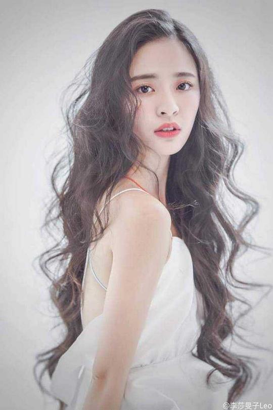 李莎旻子 Shaminzi Li照片