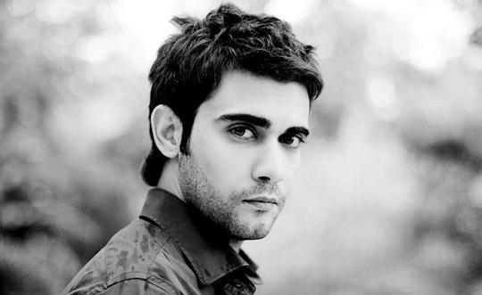 Melih Selçuk照片