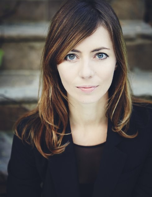 丽娜·罗斯勒 Lina Roessler照片