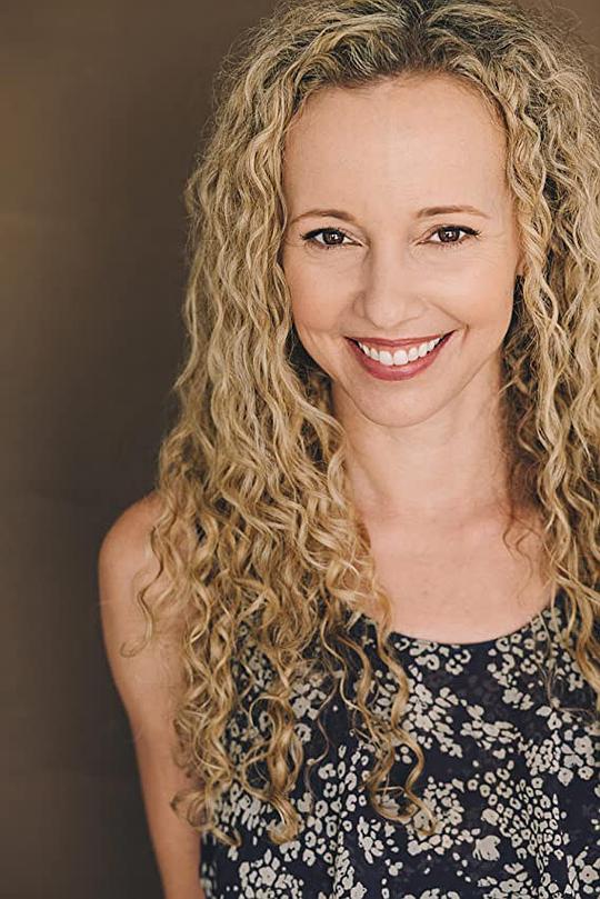 珍妮弗·凯恩 Jennifer Cain照片