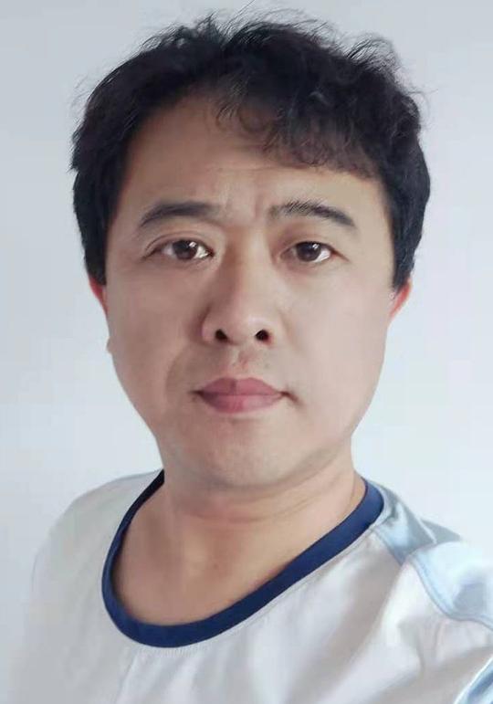 孙勇照片