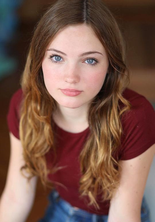 艾米·劳伦斯 Aimee Laurence照片