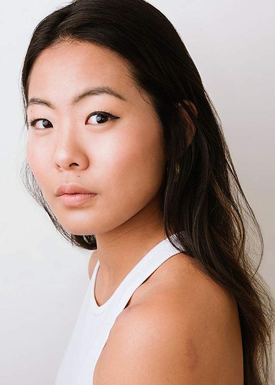 妮科尔·康 Nicole Kang照片
