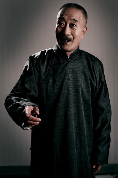 侯桐江 Tongjiang Hou照片