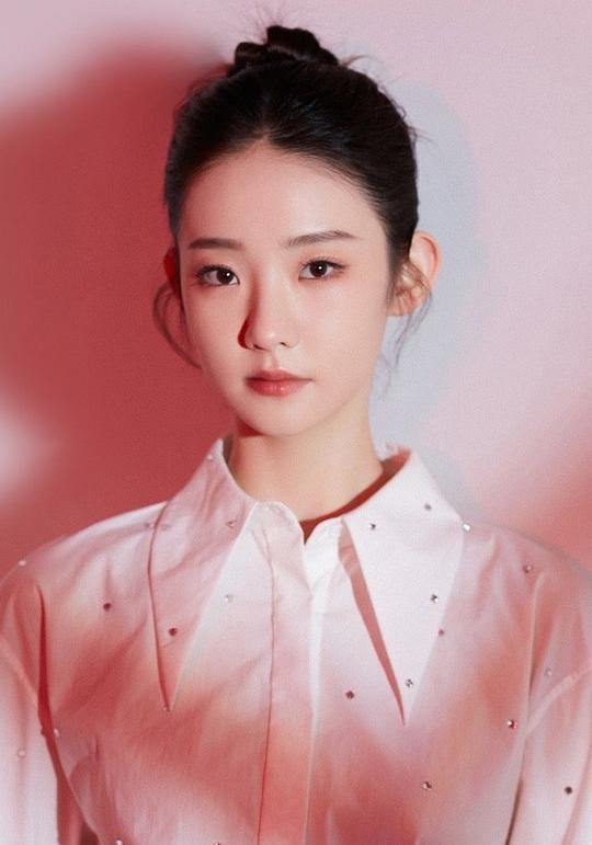 张艺凡 Yifan Zhang照片