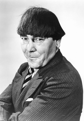 摩尔·霍华德 Moe Howard照片