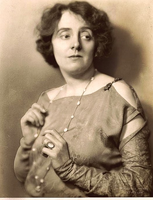 玛格丽特·威彻利 Margaret Wycherly照片