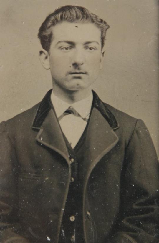 弗兰克·巴特勒 Frank Butler照片