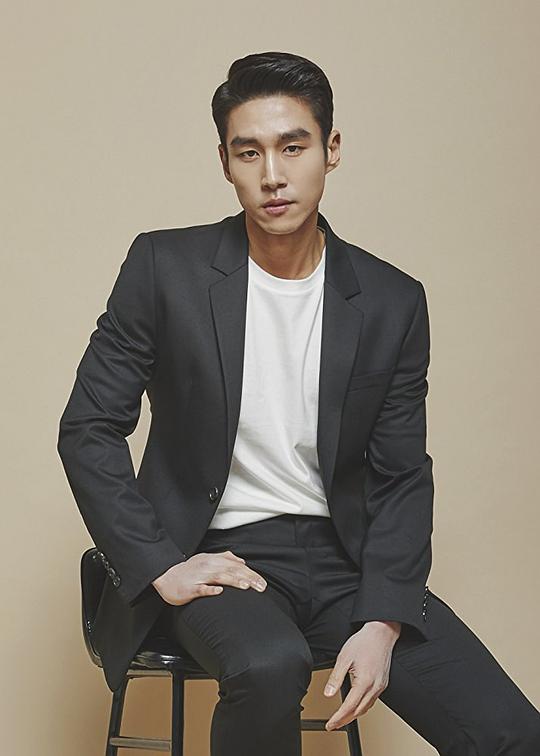 李喜元 Won Hee Lee照片